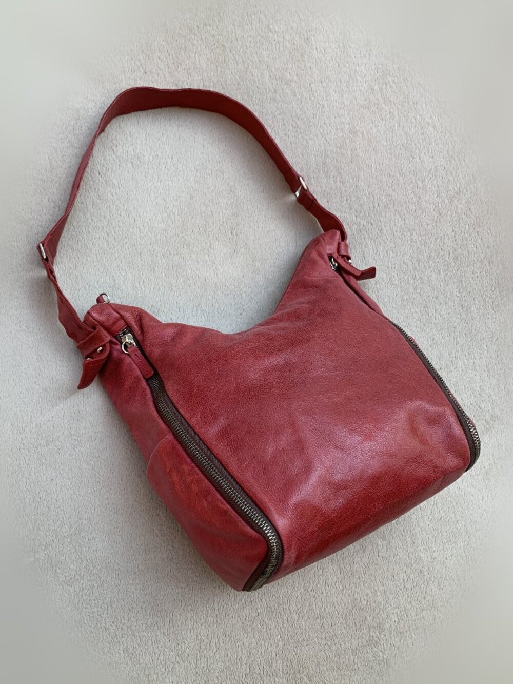 Arcadia Genuine Leather Expandable Width Shoulder Bag